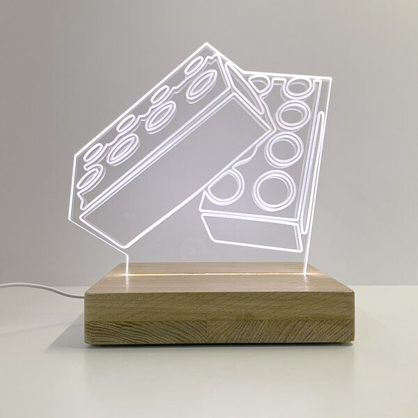 Lampe brique en chêne massif  - La collab' locale IIZII x La Brique Biachette